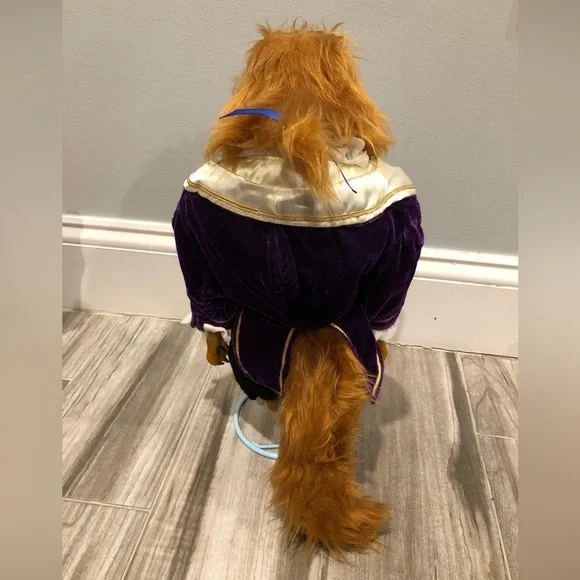 Disney Vintage 1991  Beauty and the Beast collectible statue with stand - Picture 4 of 6